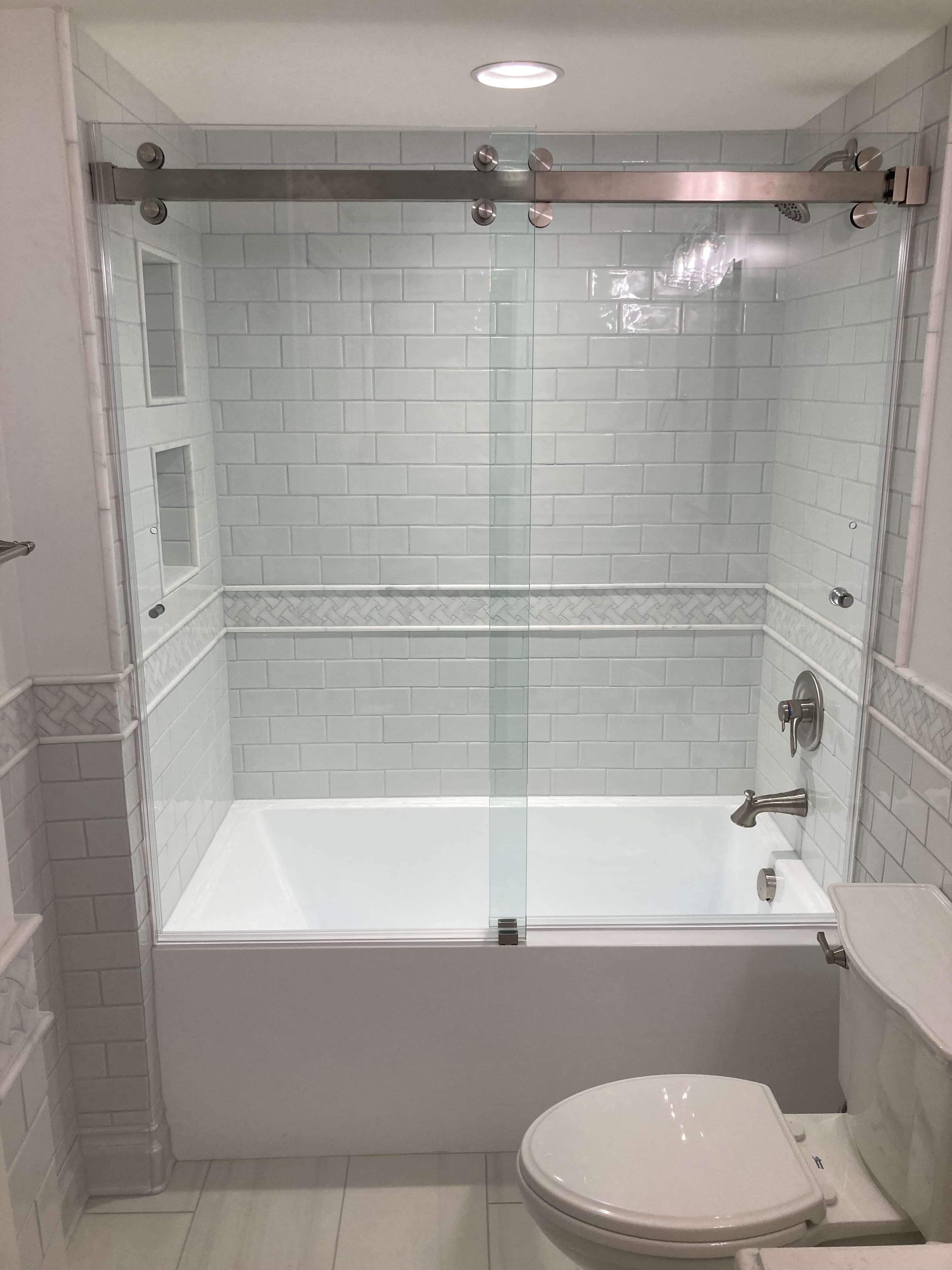 Cambridge Series Shower - Cambridge & Serenity Showers project by Custom Glass Works