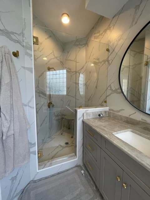 Frameless - Frameless Showers project by Custom Glass Works