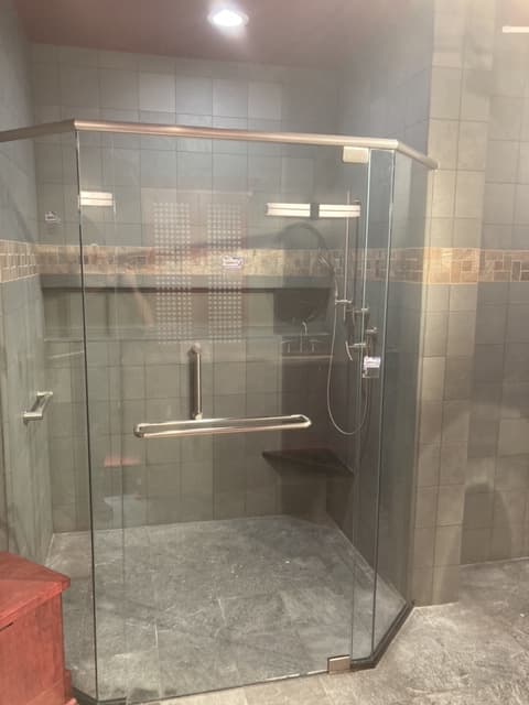 Semiframeless Neo Angle - Semi Frameless Showers project by Custom Glass Works